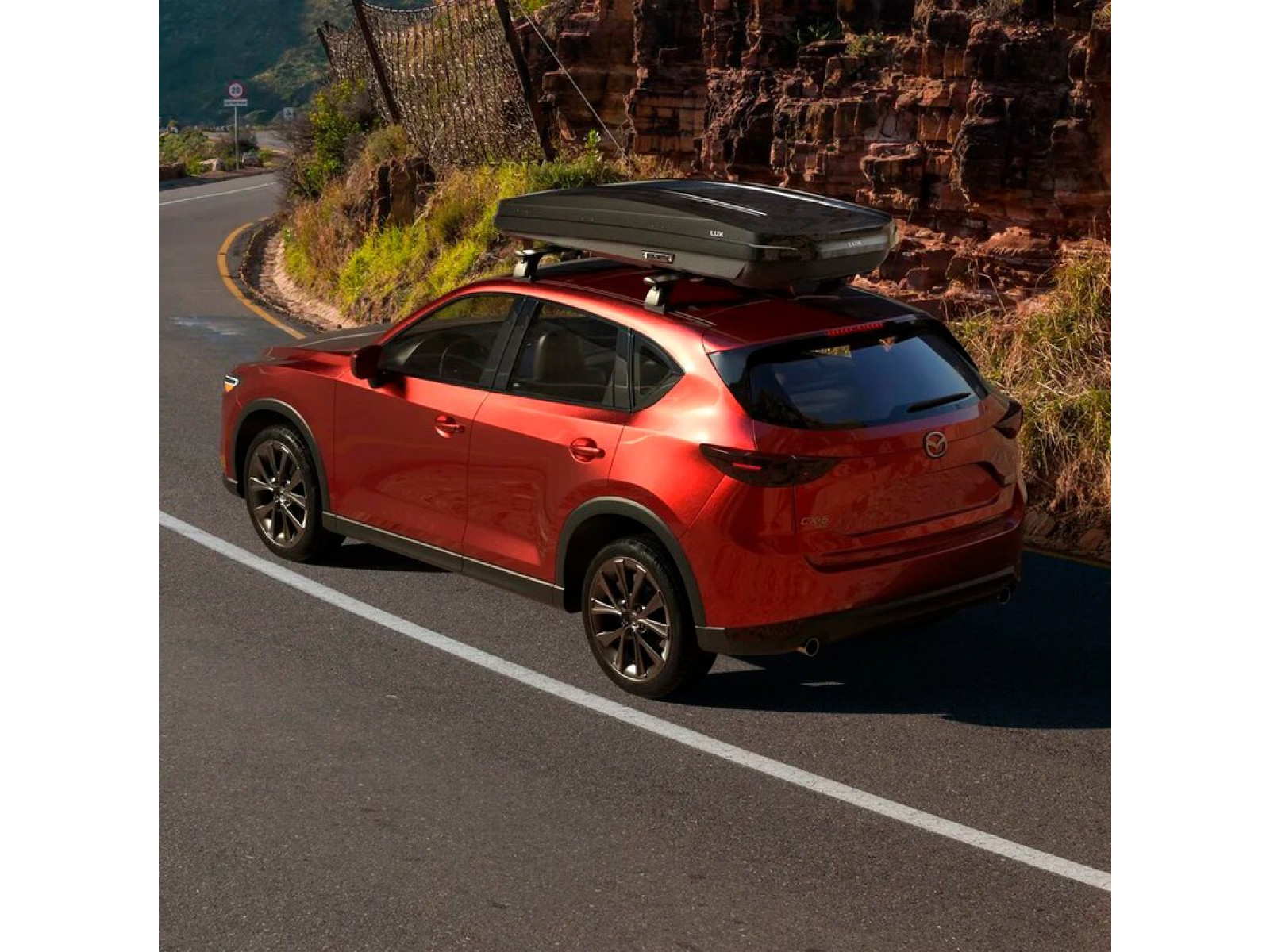 Бокс на крышу LUX MAJOR черный металлик 460л