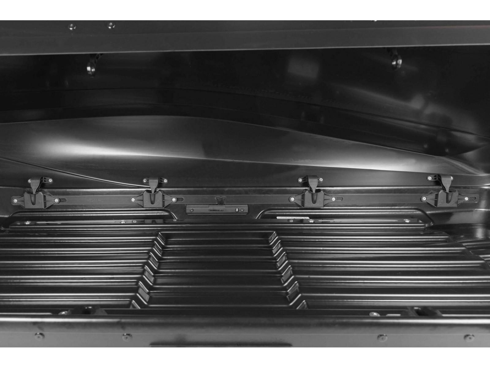 Бокс на крышу LUX TAVR 197 серый глянцевый 520л