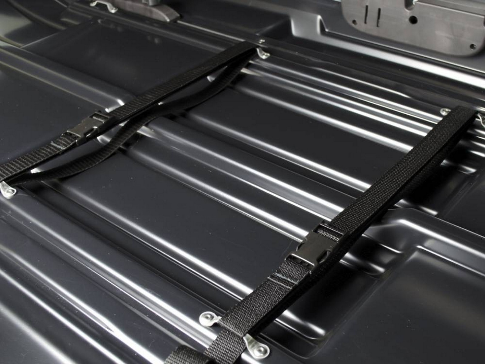 Автобокс Broomer Venture L (Краб) Чёрный Глянец без центр. усилителя с двусторонним открытием