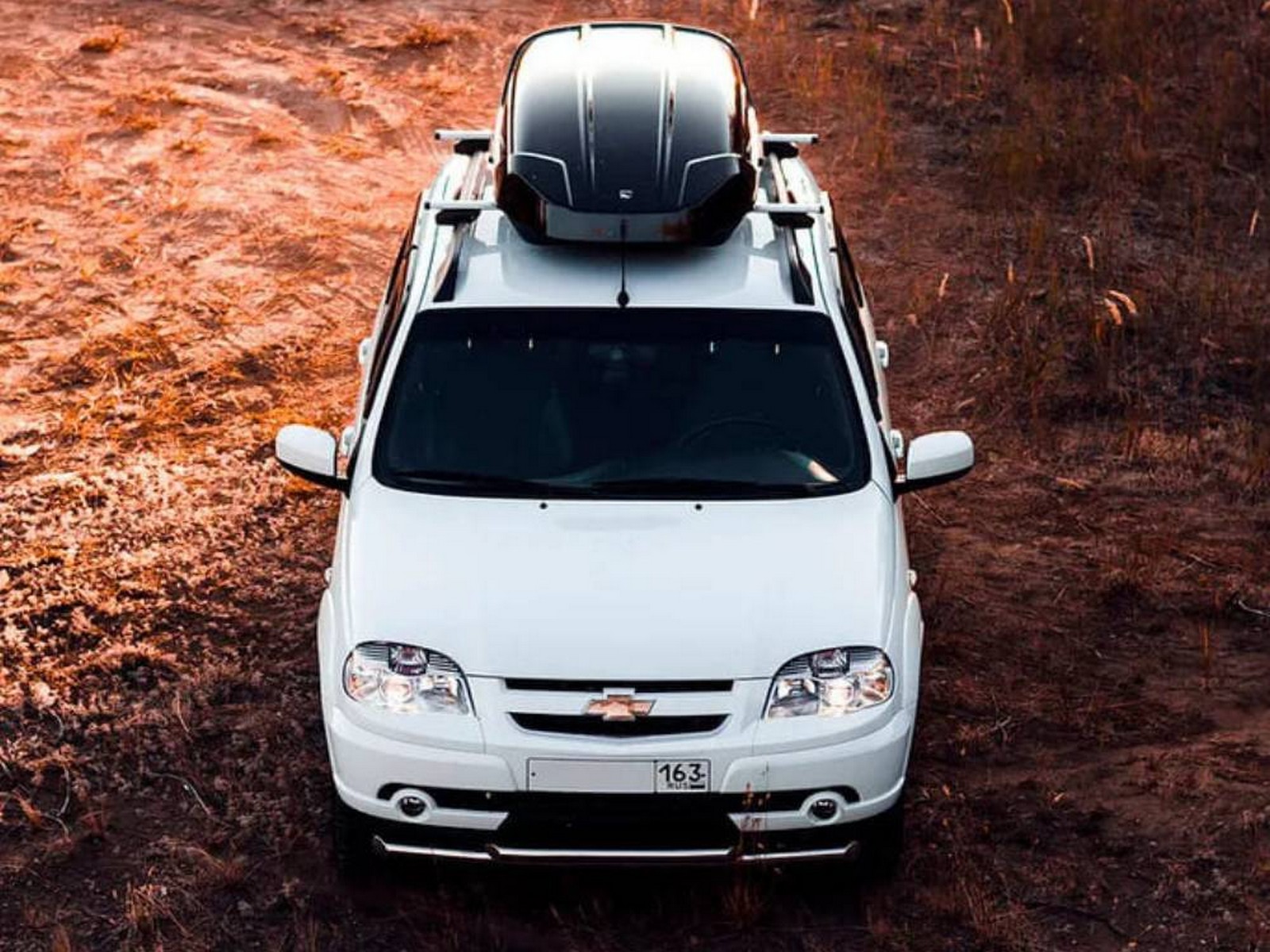 Автобокс Broomer Venture L (Краб) Чёрный Глянец c центр. усилителем с двусторонним открытием