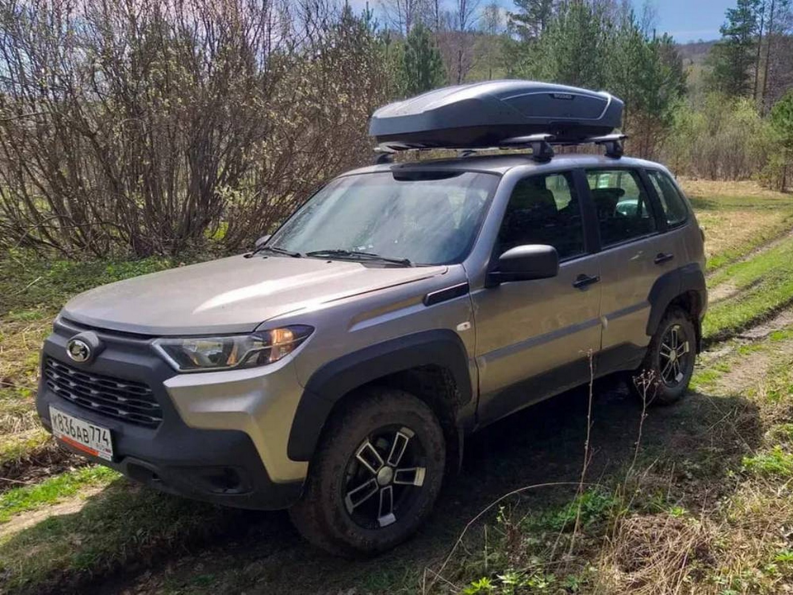 Автобокс Broomer Venture L (Краб) Серый Матовый без центр. усилителя с двусторонним открытием