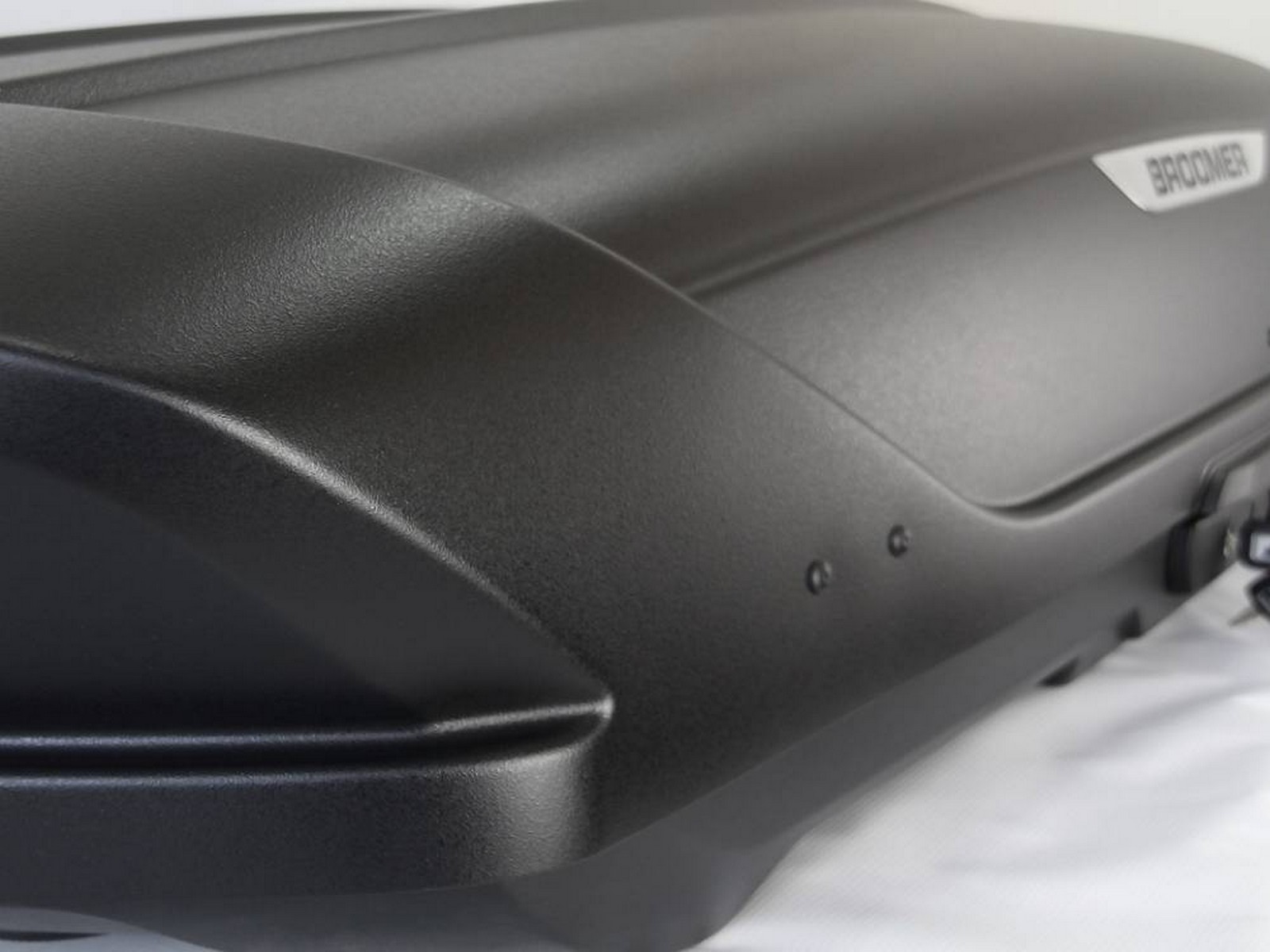 Автобокс Broomer Venture L (Краб) Raptor Матовый без центр. усилителя с двусторонним открытием