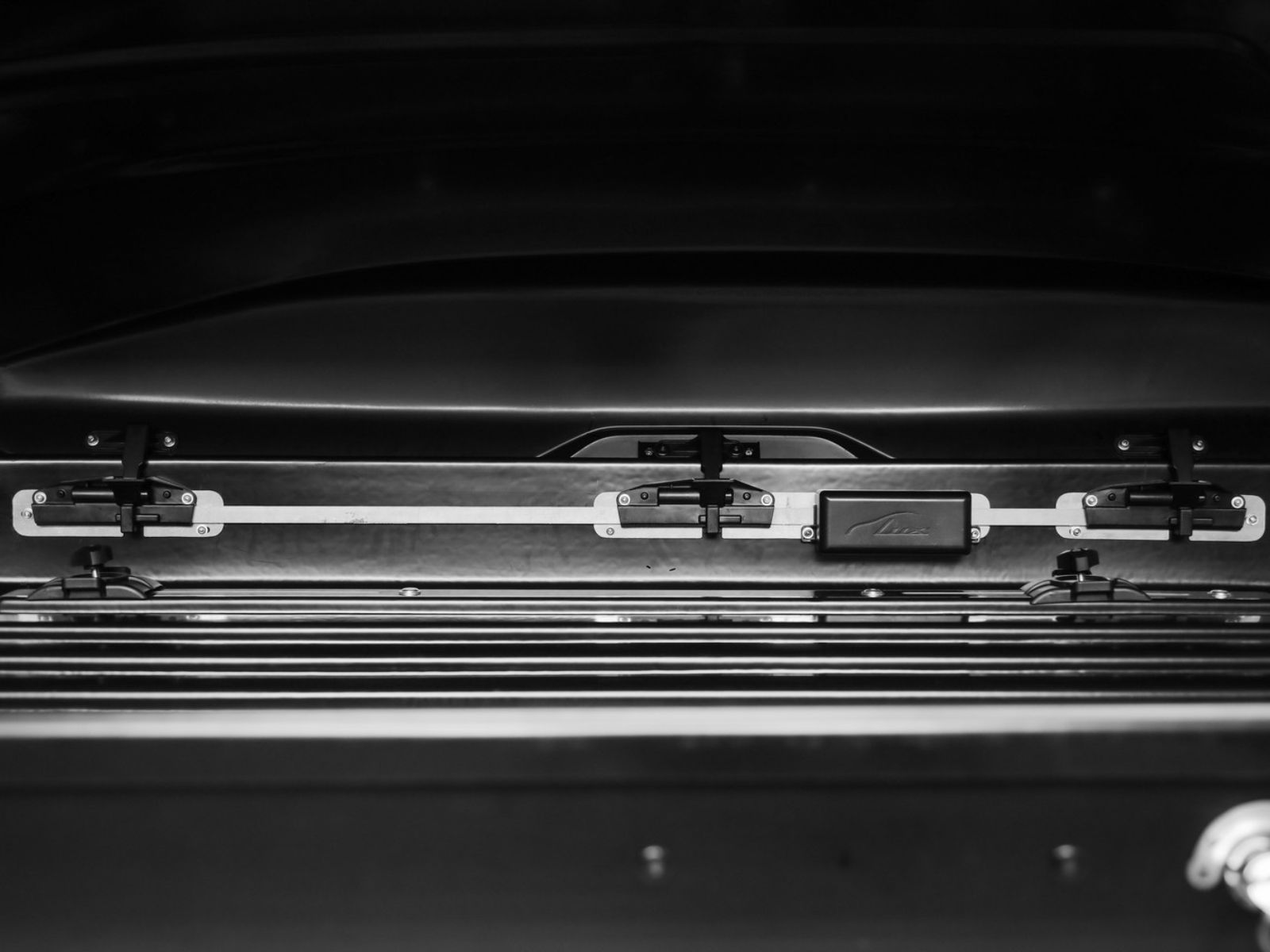 Автобокс Lux Irbis 150 Чёрный Матовый с двусторонним открытием